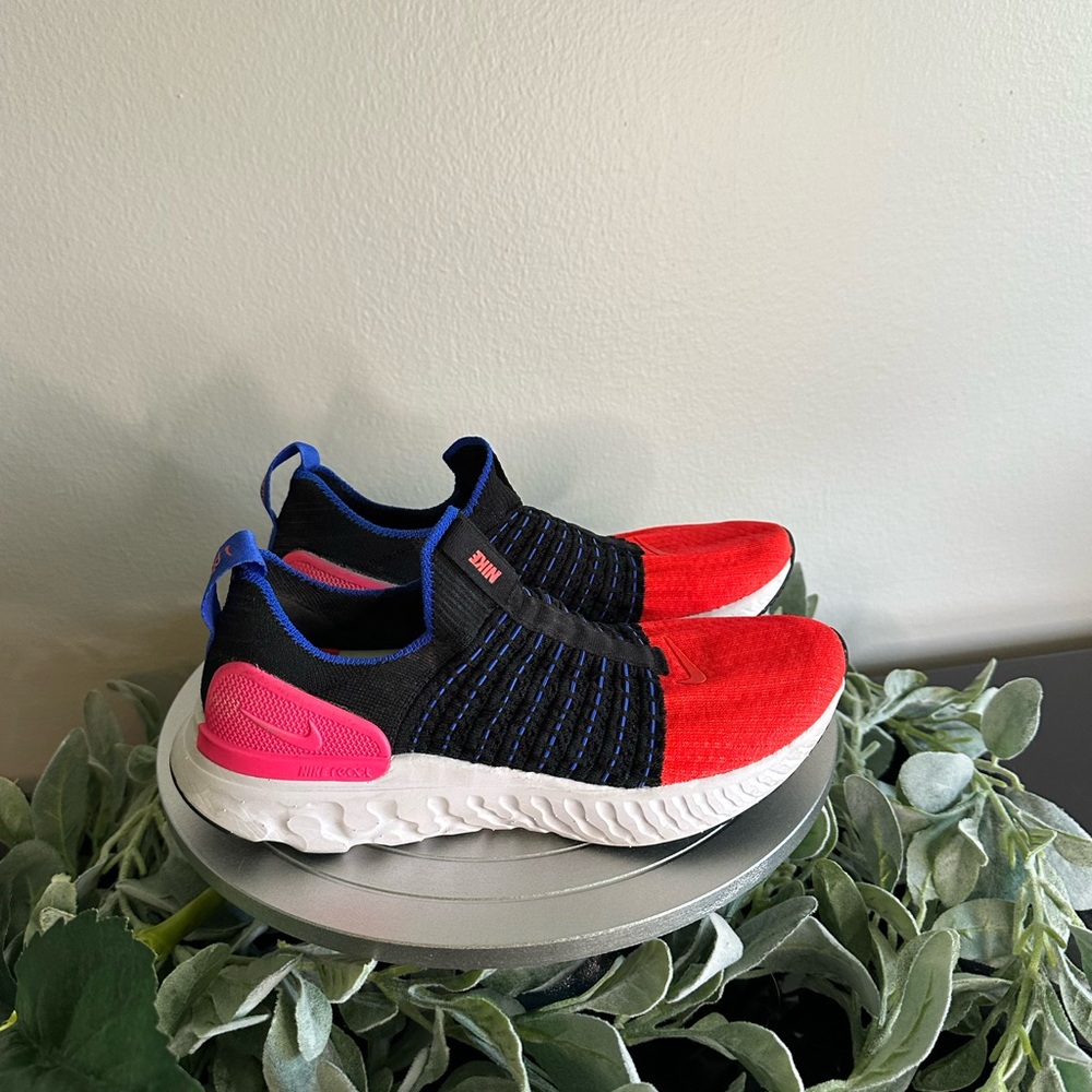 Nike React Phantom Running Shoes Black/Red/Pink/Blue DX2354-001 Women’s Size 7.5
